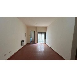 VENTA DEPARTAMENTO 3 DORMITORIOS Y PATIO ALBERDI
