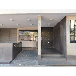 Depto 1 dormitorio con balcón y piscina, B Grl Paz
