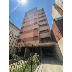 DEPARTAMENTO DOS DORMITORIOS ALBERDI CENTRO
