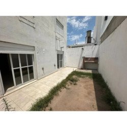 VENTA DEPTO 2 DORM SAN VICENTE PLANTA BAJA COCHERA