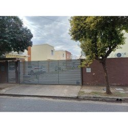 Venta Duplex 3 dormitorios Housing zona Sur