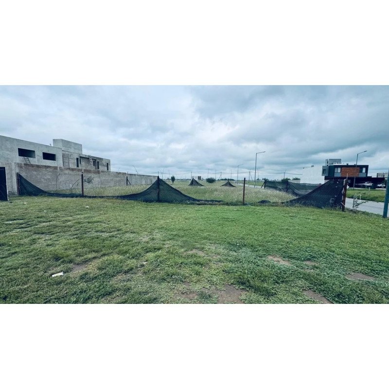 VENTA TERRENO APTO DUPLEX MANANTIALES