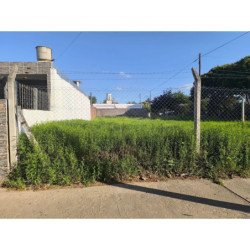 VENTA LOTE AMPLIACION CENTRO AMERICA 300M2 ESQUINA