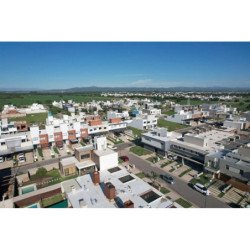Lote en Docta con escritura Apto Credito