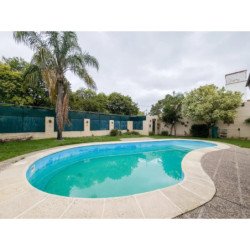 VENTA LOTE CON HERMOSO QUINCHO Y PILETA