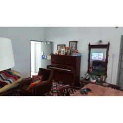 Venta casa, 2 dor, Barrio Centro America.
