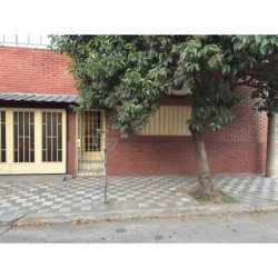 VENTA CASA CRISOL SUR 2 DORMITORIOS APTA CREDITO