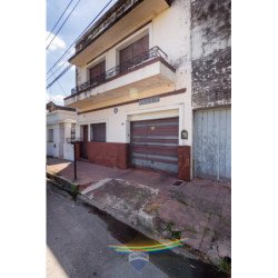 se vende casa tres dormitorios Barrio San Martin