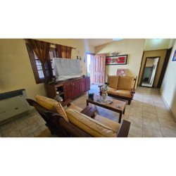 VENTA CASA 4 DORM EN VILLA ADELA ZONA SUR