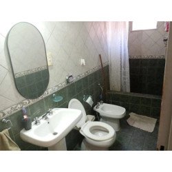 VENTA DE CASA MAS DEPARTAMENTO ALTO ALBERDI
