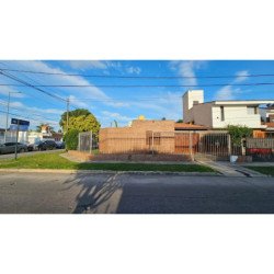 SE VENDE CASA 3DOR PLANTA BAJA EN ESCOBAR
