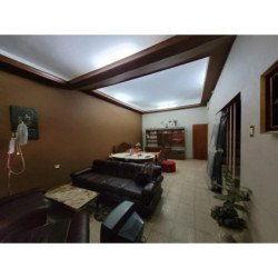 VENTA CASA ALTO ALBERDI APTO PROFESIONAL