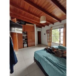 CASA DOS PLANTAS EN BARRIO TALLERES