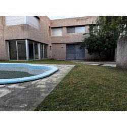 VENTA CASA TALLERES ESTE 3 DORM CON GALPON 460M2