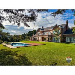 VENTA CASA LAS DELICIAS 4 DORM PILETA