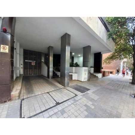 Venta Gran Departamento con cochera Nueva Cordoba