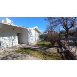 VENTA CASA TRES DORMITORIOS VILLA CARLOS PAZ