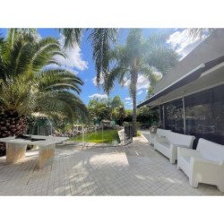 VENTA CASA VALLE ESCONDIDO JARDIN INGLES