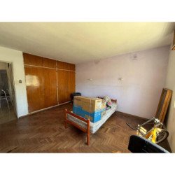 CASA EN VENTA BARRIO GUEMES