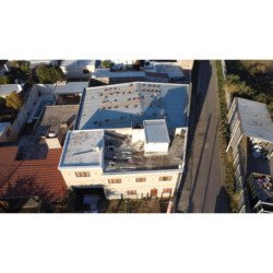 VENTA DUPLEX PARQUE LICEO 2 DORM CON GALPON