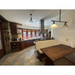 SE VENDE CASA 4 DORM. B° LA SALLE. APTO CREDITO.