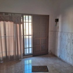VENTA CASA GENERAL BUSTOS 3 DORMITORIOS