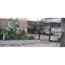 VENTA CASA 3 DORMITORIOS BARRIO PUEYRREDON