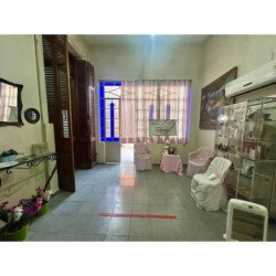 CASA PARA DESARROLLO / CONSULTORIO EN CENTRO
