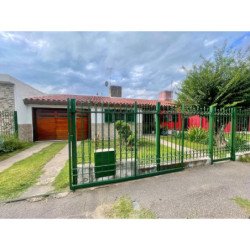 VENTA CASA 3 DORMITORIOS ZONA SURESTE APTA CREDITO