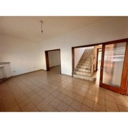 CASA 4 DORMITORIOS 3 BAÑOS QUINTAS DE SANTA ANA