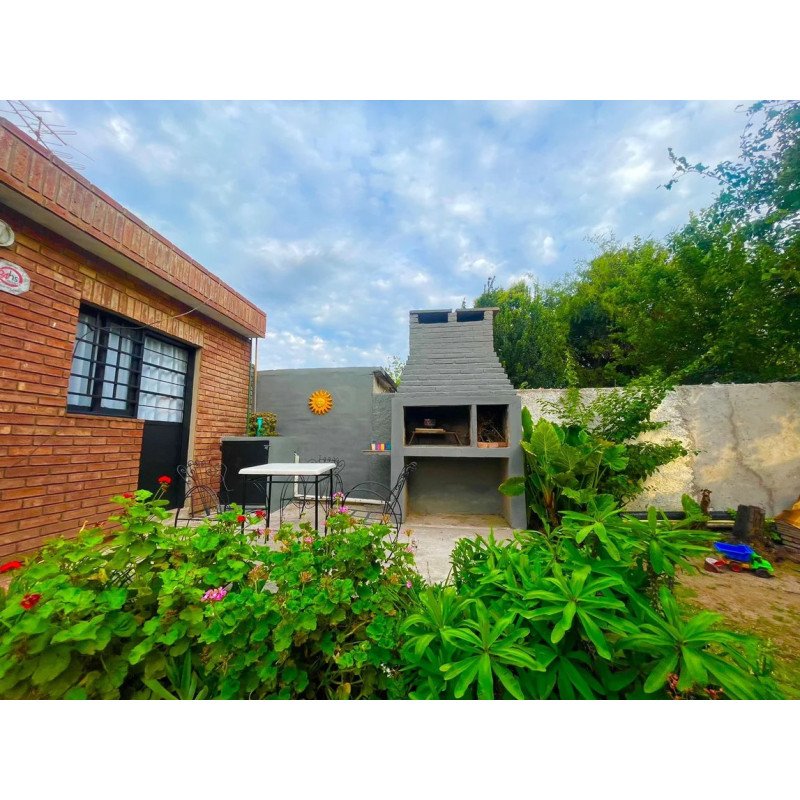 VENTA de 2 casas en un solo terreno - Arguello