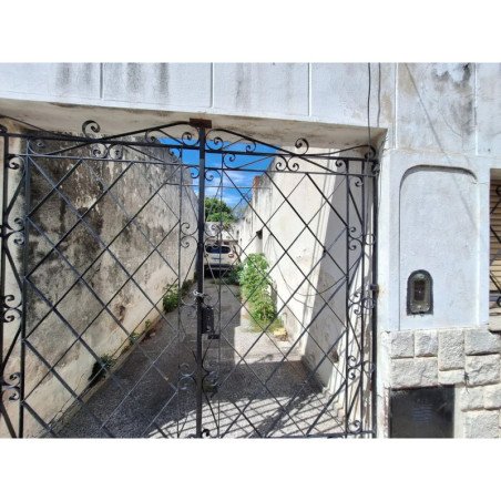 CASA EN VENTA BARRIO JUNIORS