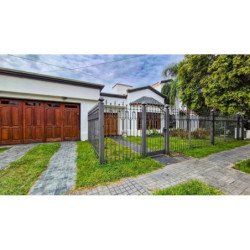 Venta casa Cerro 4 Dormitorios Zona Norte