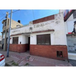 VENTA CASA CON DOBLE INGRESO Y COCH EN VILLA PAEZ
