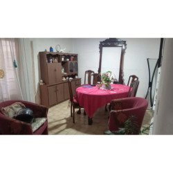 Casa con departamento independiente Alta Córdoba