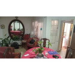 Casa con departamento independiente Alta Córdoba