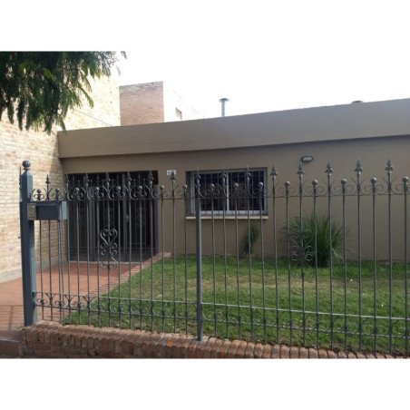 VENTA CASA 3 DORMITORIOS AV. RECTA MARTINOLLI 7800