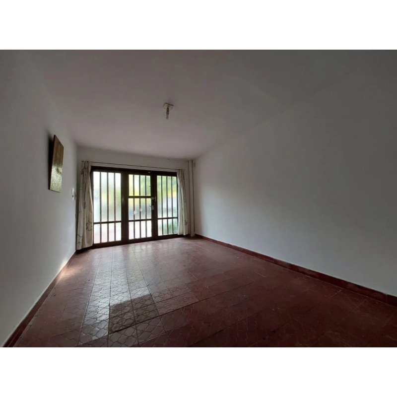 VENTA CASA BARRIO SAN PABLO 3 DORMITORIOS/PATIO