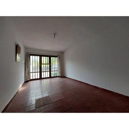 VENTA CASA BARRIO SAN PABLO 3 DORMITORIOS/PATIO