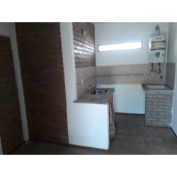 VENTA CASA DUPLEX + DEPTO BARRIO PUEYRREDON