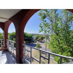VENTA CASA VILLA BELGRANO 4 DORM CON SALON Y LOCAL