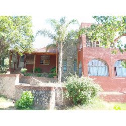VENTA CASA VILLA BELGRANO 4 DORM CON SALON Y LOCAL