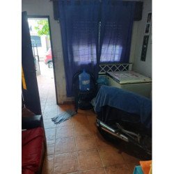 VENTA CASA 4 DORM. RES. SAN ROQUE, CORDOBA