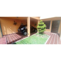 VENTA CASA 3 DORMITORIOS PILETA VILLA CABRERA
