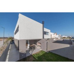 VENTA DUPLEX DE CATEGORIA CHACRA DEL NORTE 2