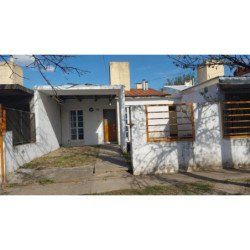 venta casa dos dormitorios calida segura escritura
