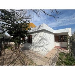 VENTA CASA 3 DORMITORIOS BARRIO LAS FLORES CORDOBA