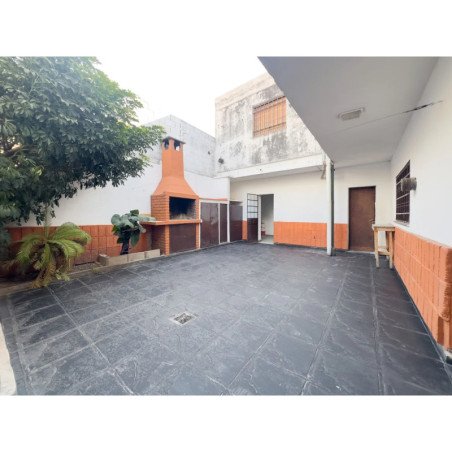 CASA 3 DORMITORIOS VENTA BARRIO COLON APTO CREDITO