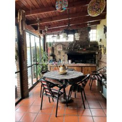 VENTA CASA 4 DORMITORIOS AMEGHINO SUD