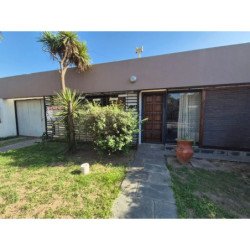 VENTA CASA BARRIO JARDÍN 3 DORM